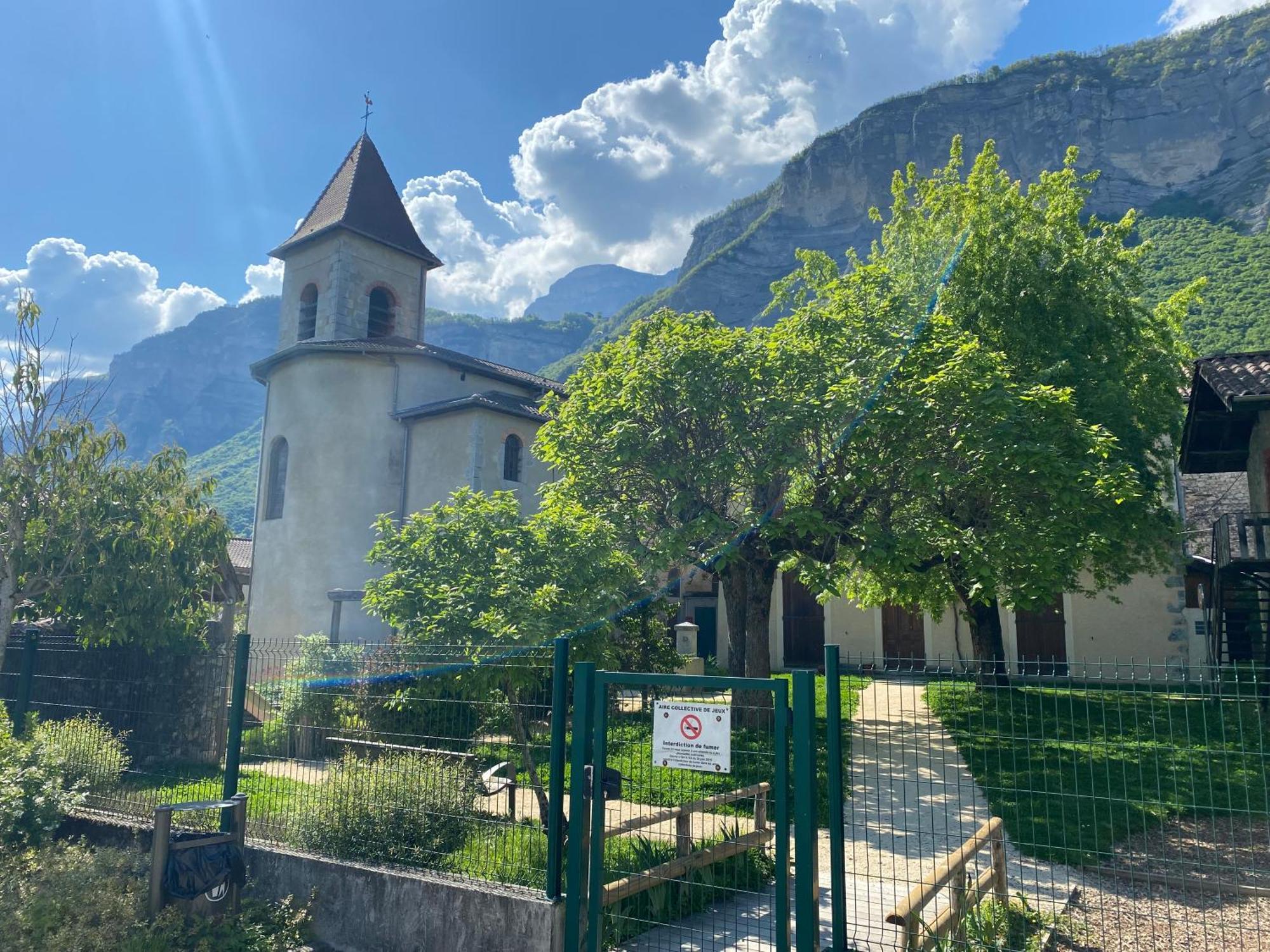 Maison De Village Au Pied De La Montagne Lumbin Bagian luar foto
